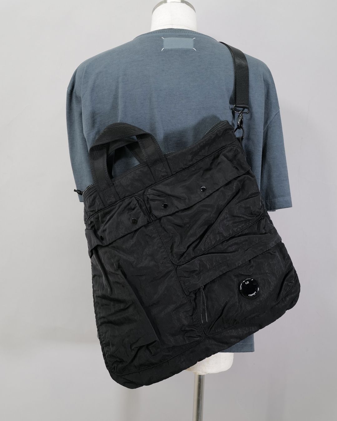 Nylon B Shoulder Bag Black