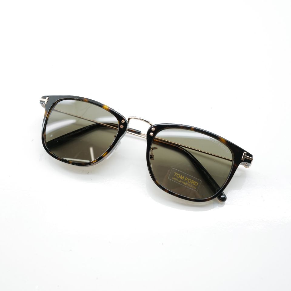 TOM FORD EYEWEAR - FT0672-5152E / サングラス / グローバルフィット