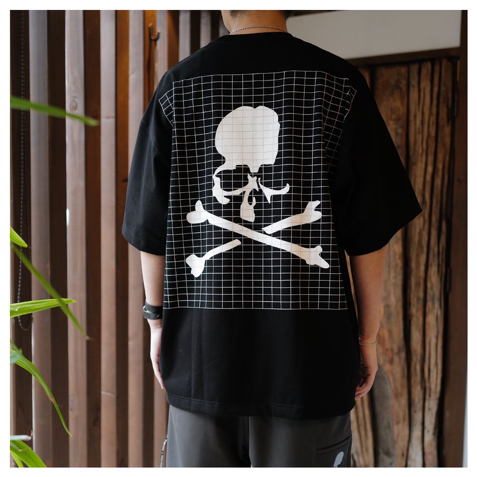 【MASTERMIND WORLD】 GRID TEE  BLACK