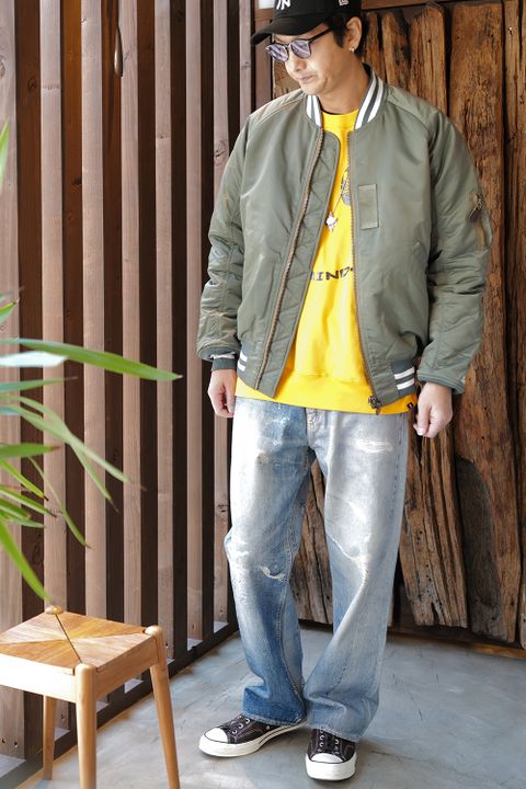 OUR LEGACYのTHIRD CUT Digital Denim パンツをつかったスタイル 3-2