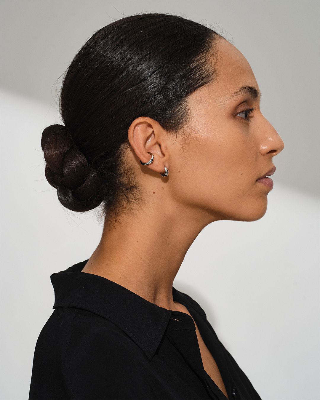 Ice Huggies / アイス ハギー ピアス（両耳用）