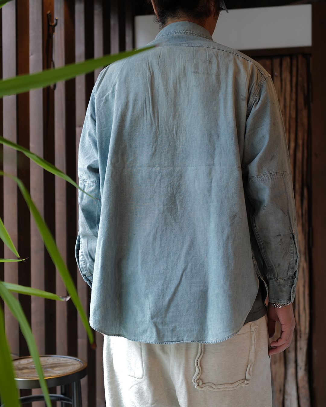 BWU-MBCS / METAL BUTTON CHAMBRAY SHIRT