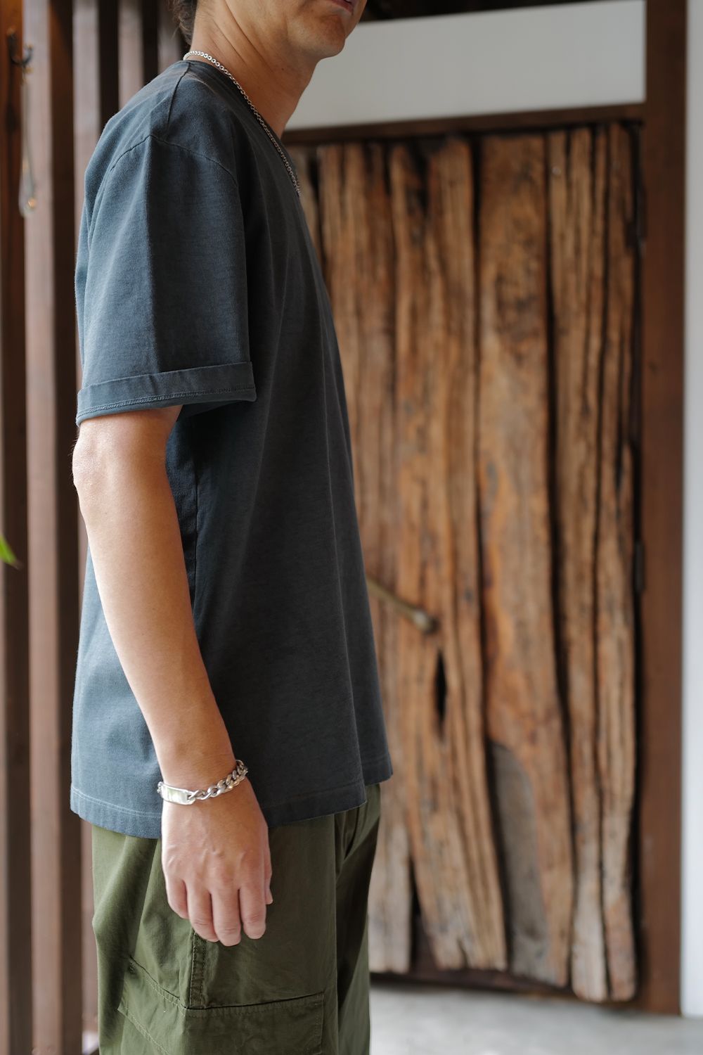 Maison Margiela オーバーサイズTシャツ にSEQUEL BDU PANTS を合せたStyling