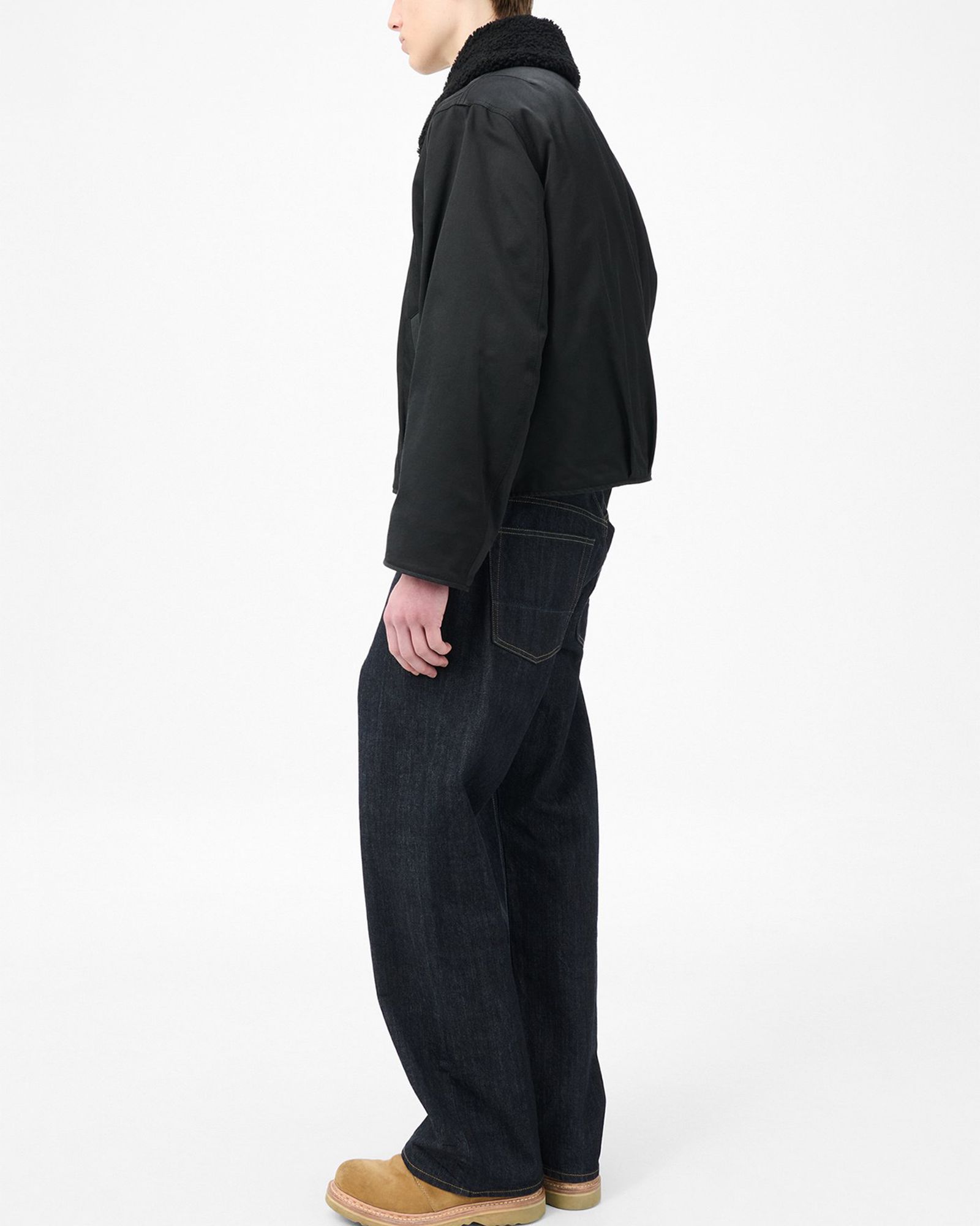 ACE JACKET	Black Aero Nylon