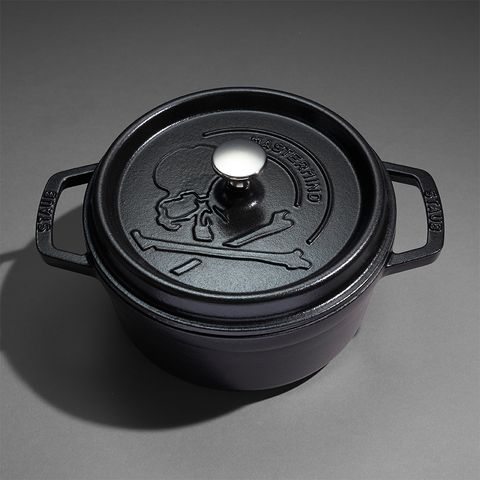 【MASTERMIND WORLD】 STAUB / cocotte round 22cm