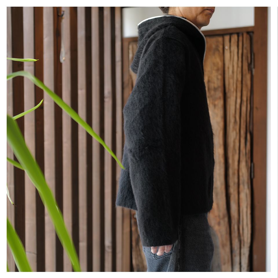 FULL ZIP HOOD  Black Hairy Wool