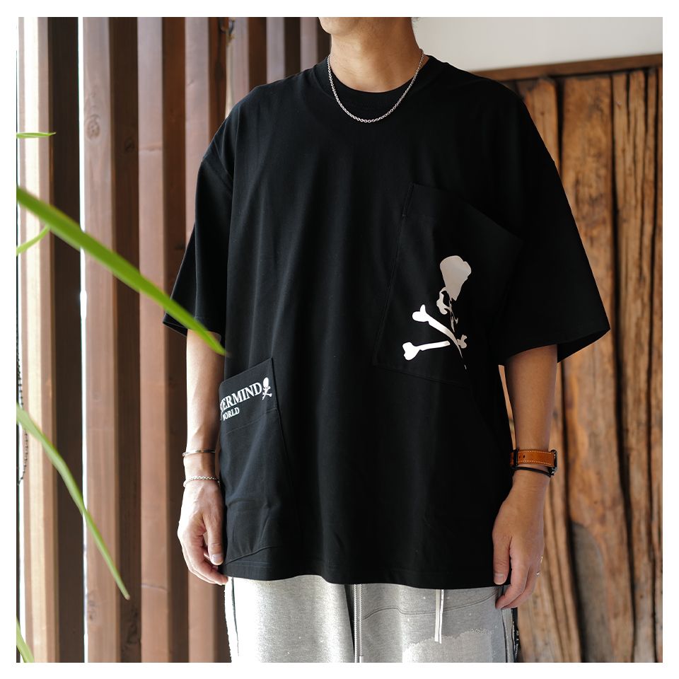 【MASTERMIND WORLD】 MULTI POCKET SS TEE  BLACK