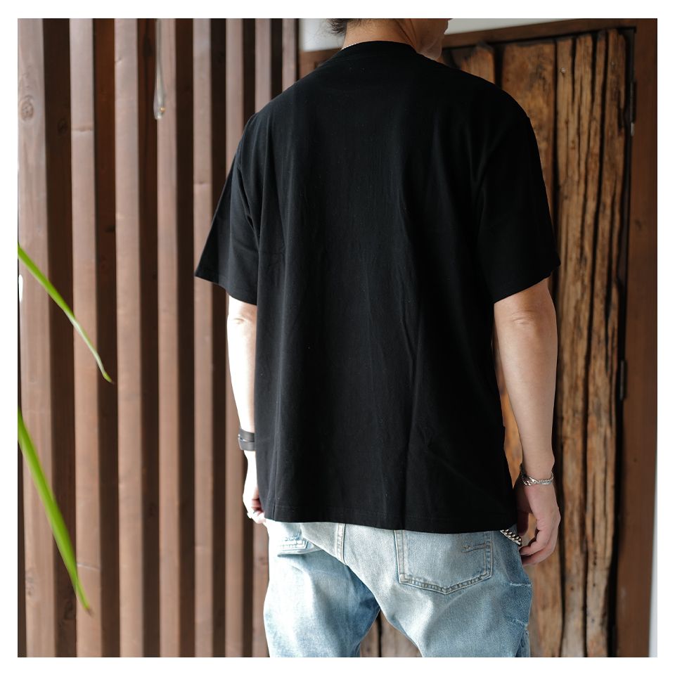 SQ-25SS-ST-05 T-SHIRT  BLACK
