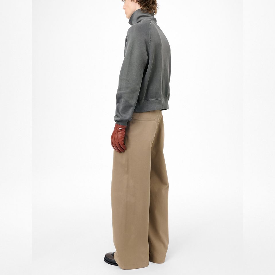SCHOLAR ROLLNECK	Worn Black Athletic Rib