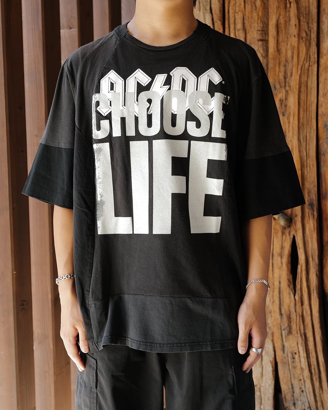 KATHARINE HAMNETT x changes  TEE  Black