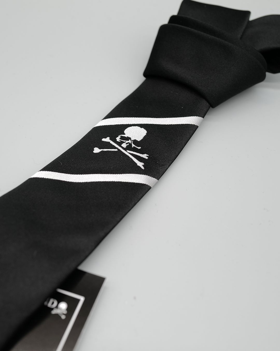 【MASTERMIND WORLD】 SKULL TIE BLACK