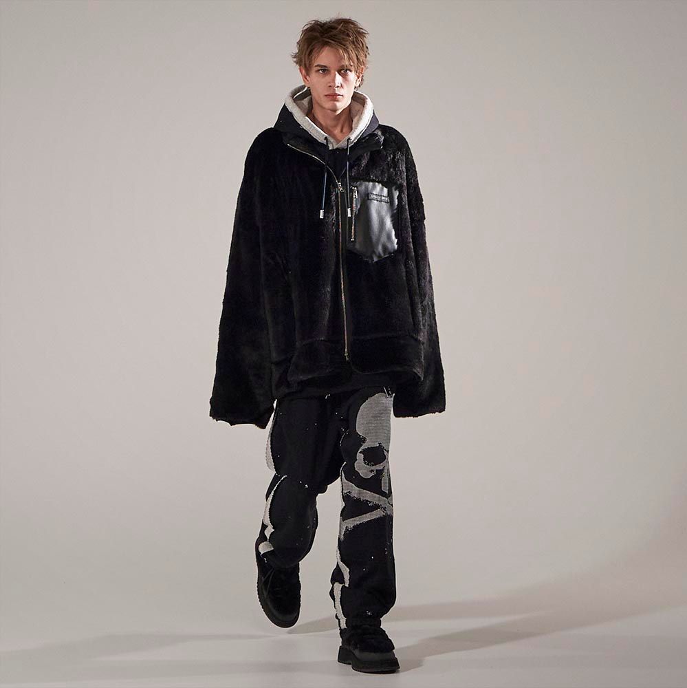 【MASTERMIND WORLD】 CUT-OFF SWEATPANTS  BLACK
