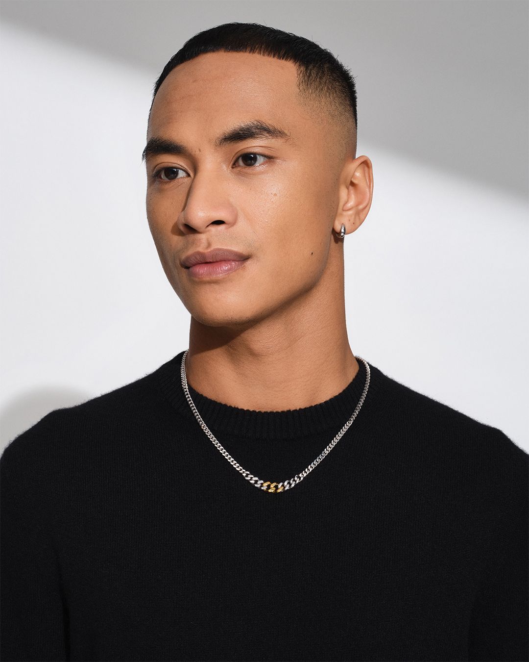 Ice Huggies / アイス ハギー ピアス（両耳用）