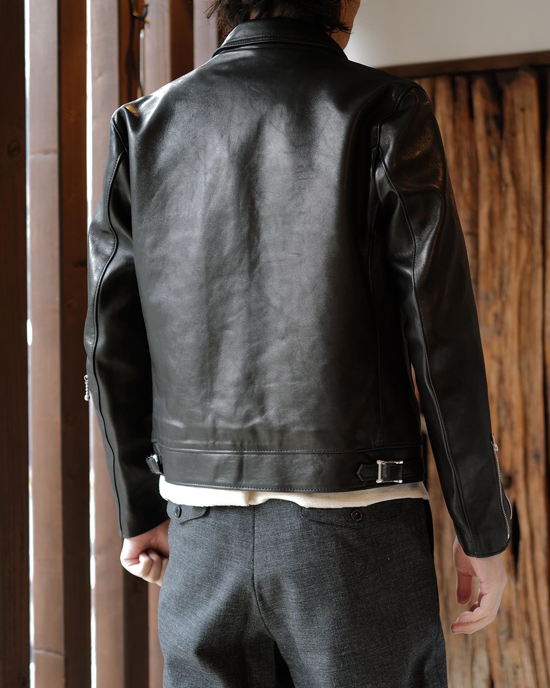 Dominator -ドミネーター- 【Slim-Fit】   (シープレザー / 裏地:タータンチェック / ベージュジップ)Black