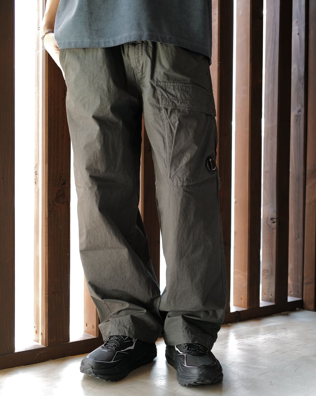 MICRO-REPS BOXY CARGO PANTS Gunmetal