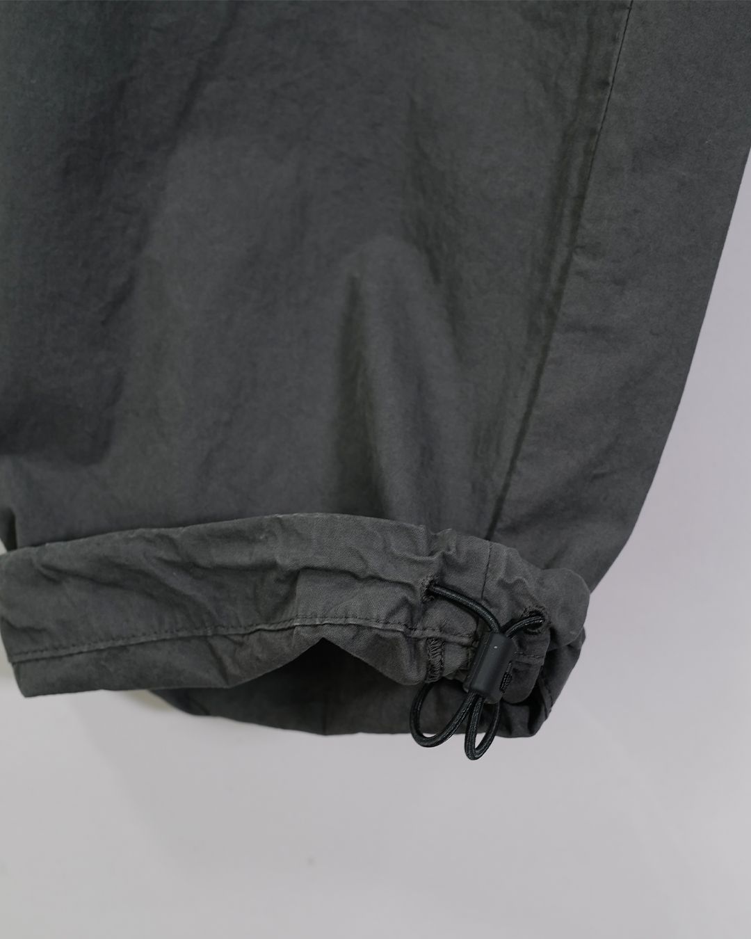 MICRO-REPS LOOSE SEAMLESS PANTS -RAVEN-