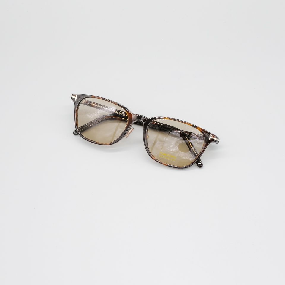 TOM FORD EYEWEAR - FT1040-D-5252E / サングラス / アジアンフィット【日本企画】 (べっ甲) / ユニセックス |  River