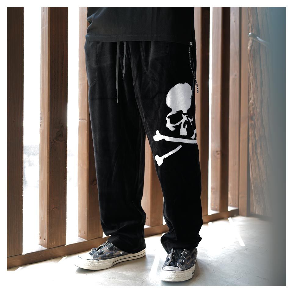 【MASTERMIND WORLD】 VELOUR PANTS  BLACK