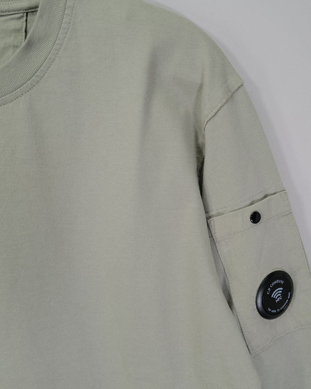 30/2 Mercerized Jersey Twisted Long Sleeve Lens T-Shirt FALLEN ROC.