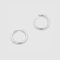 Classic Hoop  Medium ピアス