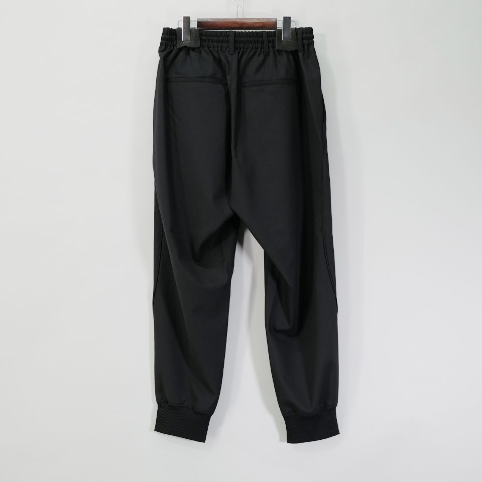 REF W CUF PT Black