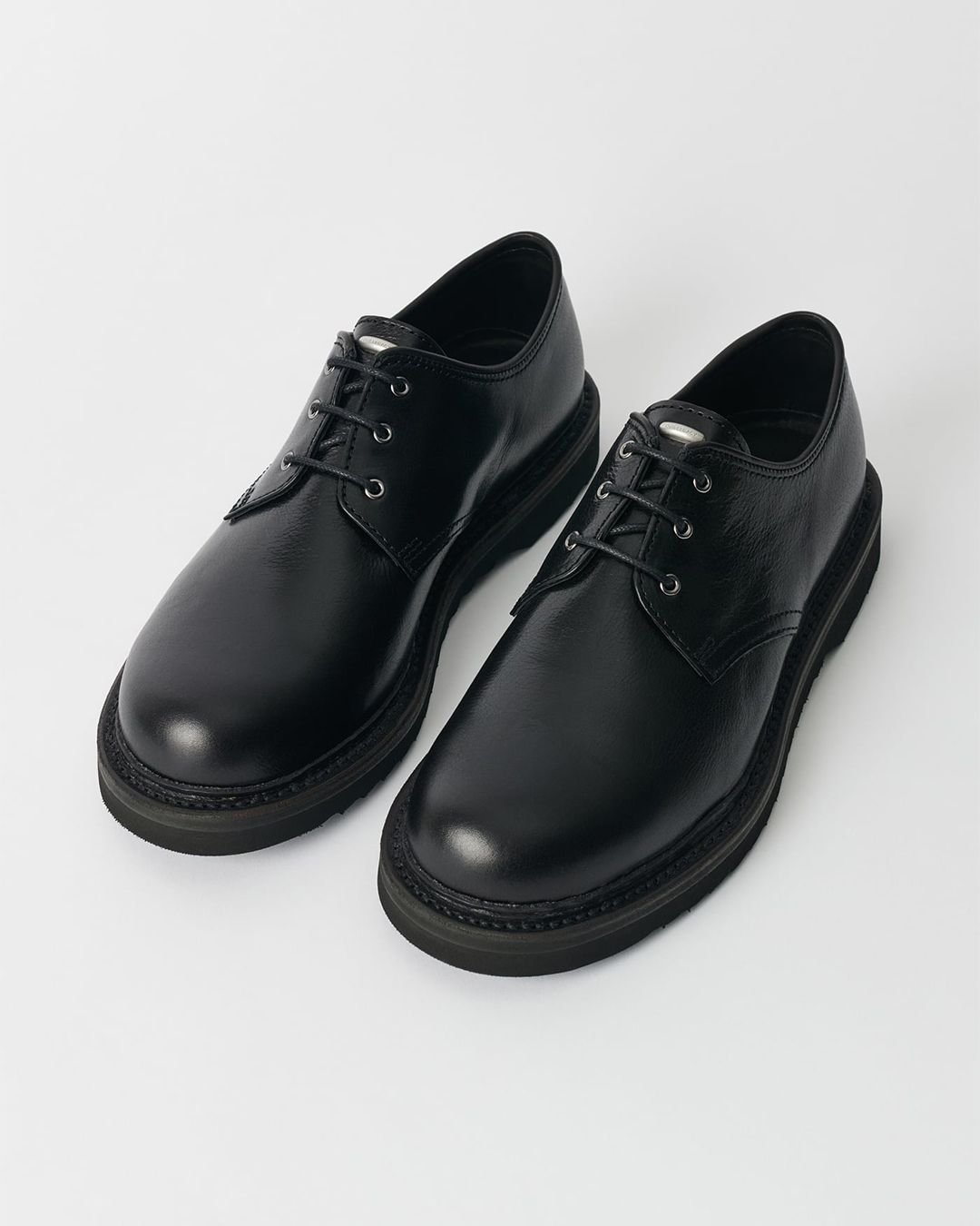 TRAMPLER SHOE  Black Supple Cow Hide