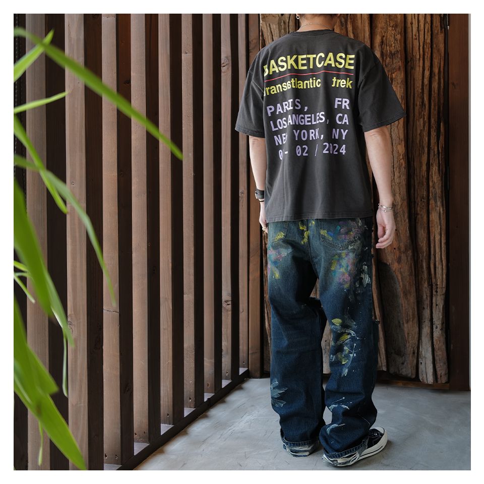 AUGUST, t-shirt  Vintage Black