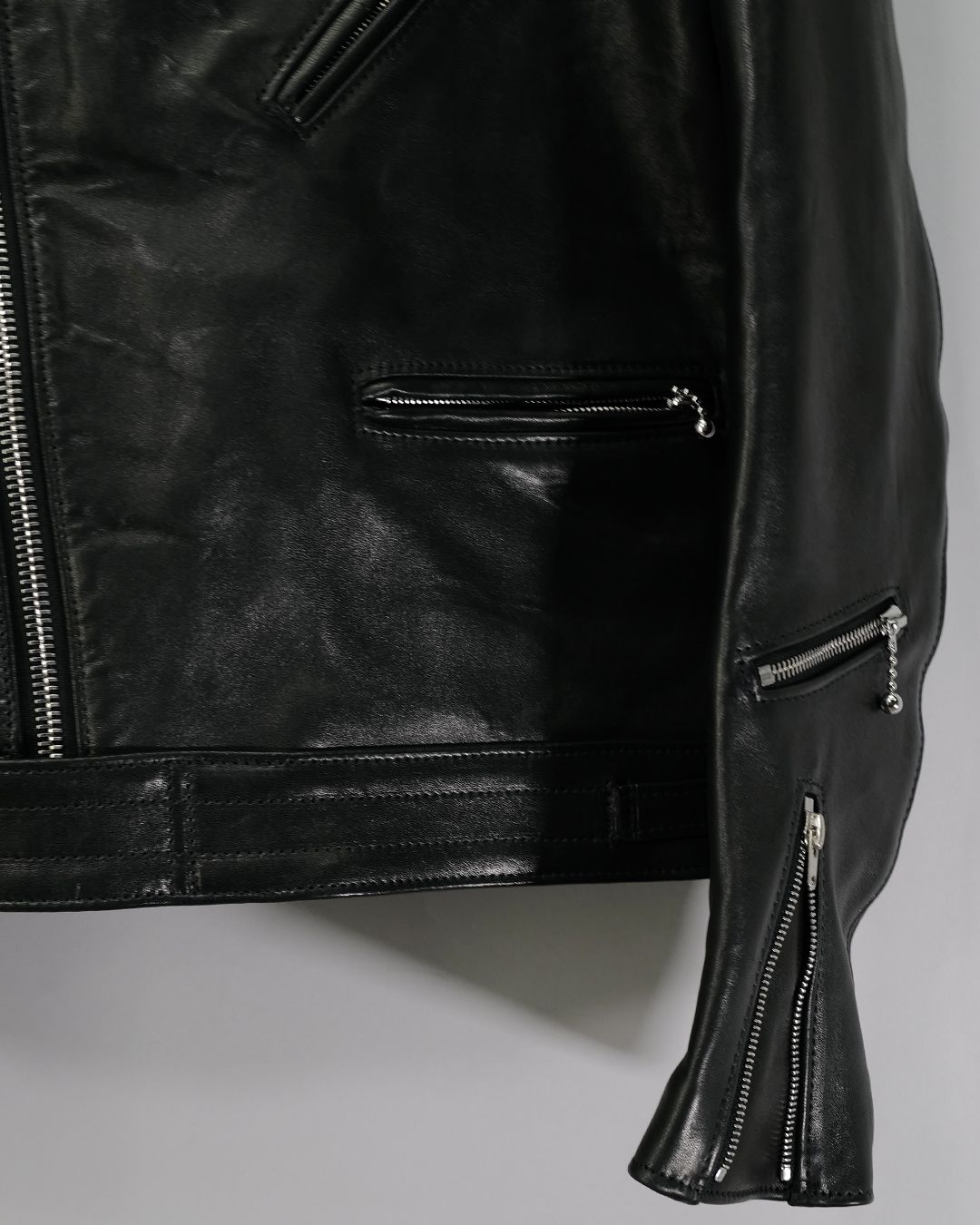 Cyclone -サイクロン- 【Tight-Fit】   (シープレザー / 裏地:ブラックニット)Black