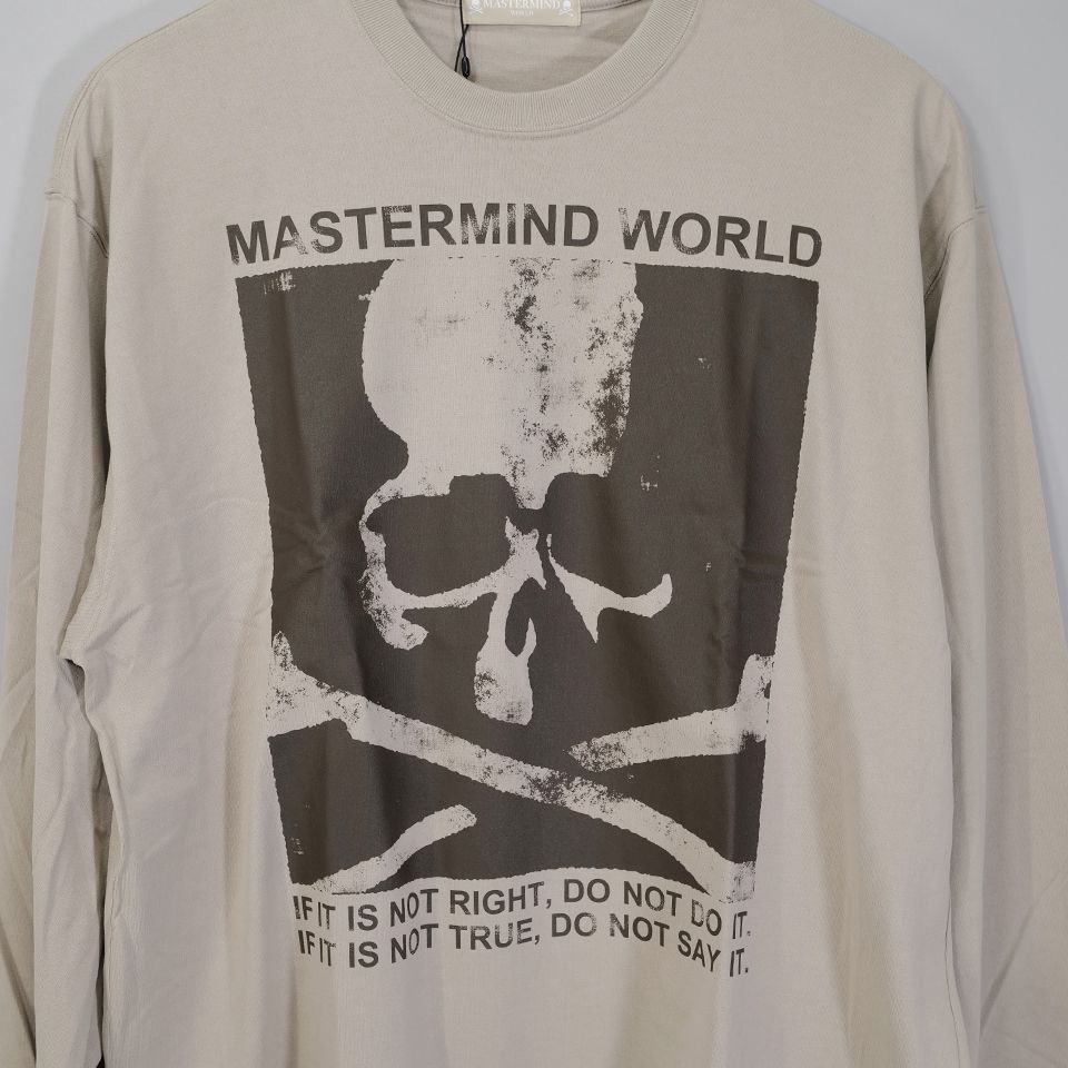 【MASTERMIND WORLD】 POSTER LS TEE  GREIGE