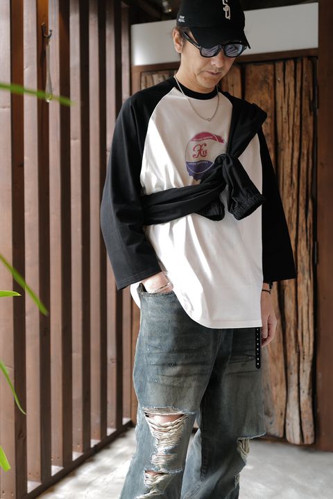 GODSELECTIONXXX -RAGLAN SLEEVE T-SHIRT-