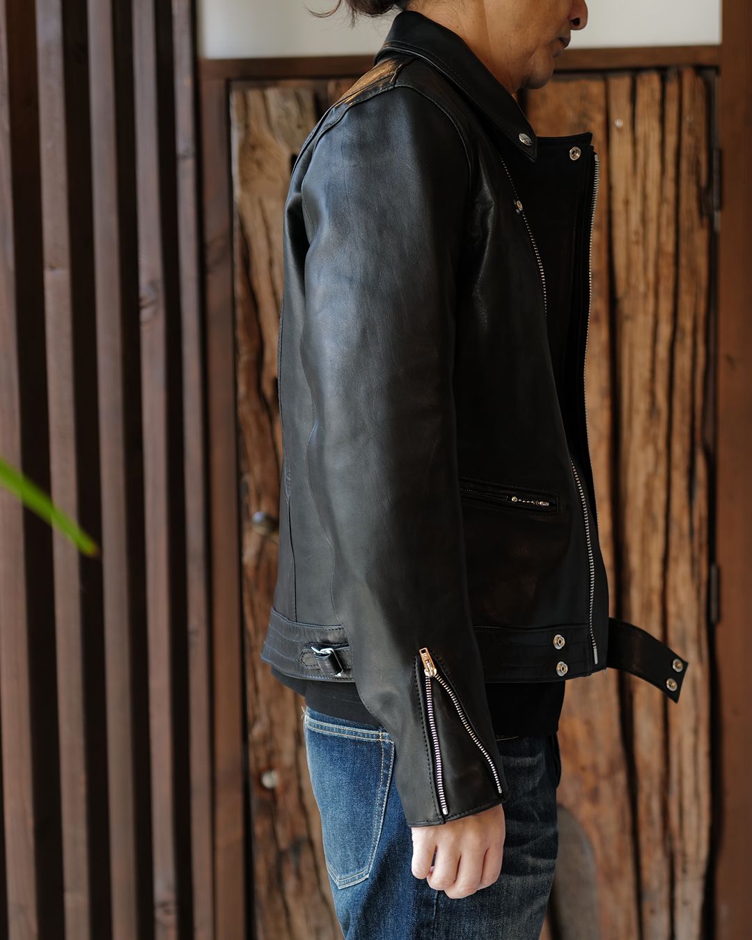 Cyclone -サイクロン- 【Tight-Fit】   (シープレザー / 裏地:ブラックニット)Black