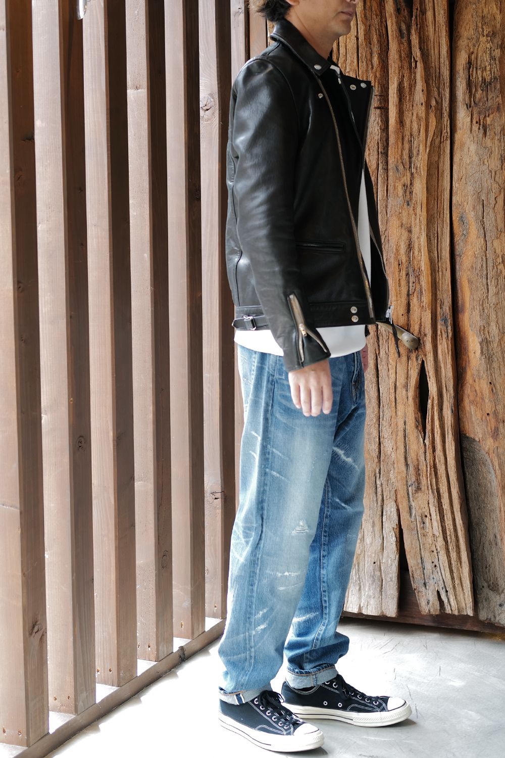 SEQUELのデニムにLewis Leathers