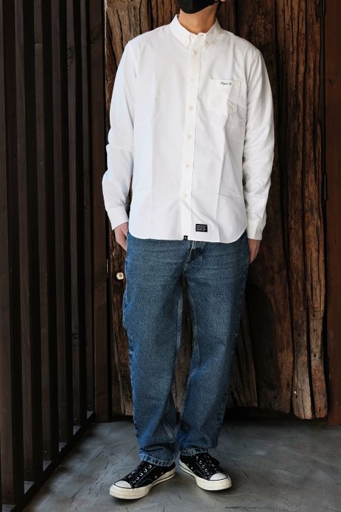 シャツを使ったシンプルスタイル