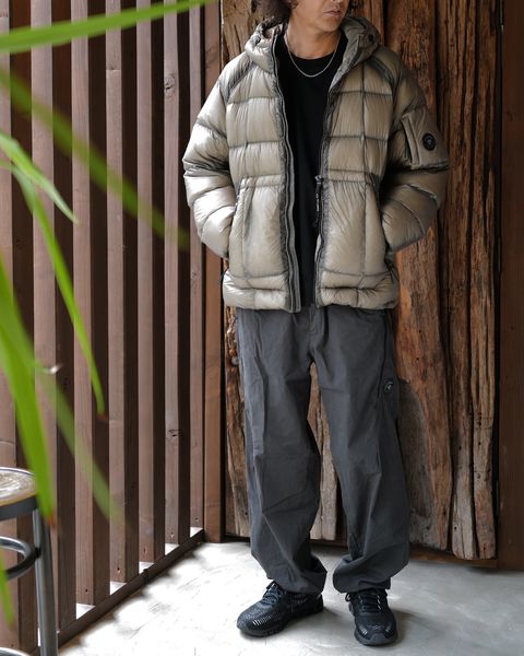 C.P. COMPANY -D.D. Shell Hooded Puffer Jacket [FALLEN ROCK]-