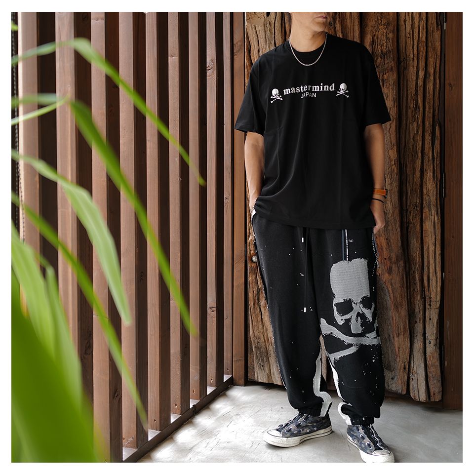 【MASTERMIND WORLD】 CUT-OFF SWEATPANTS  BLACK