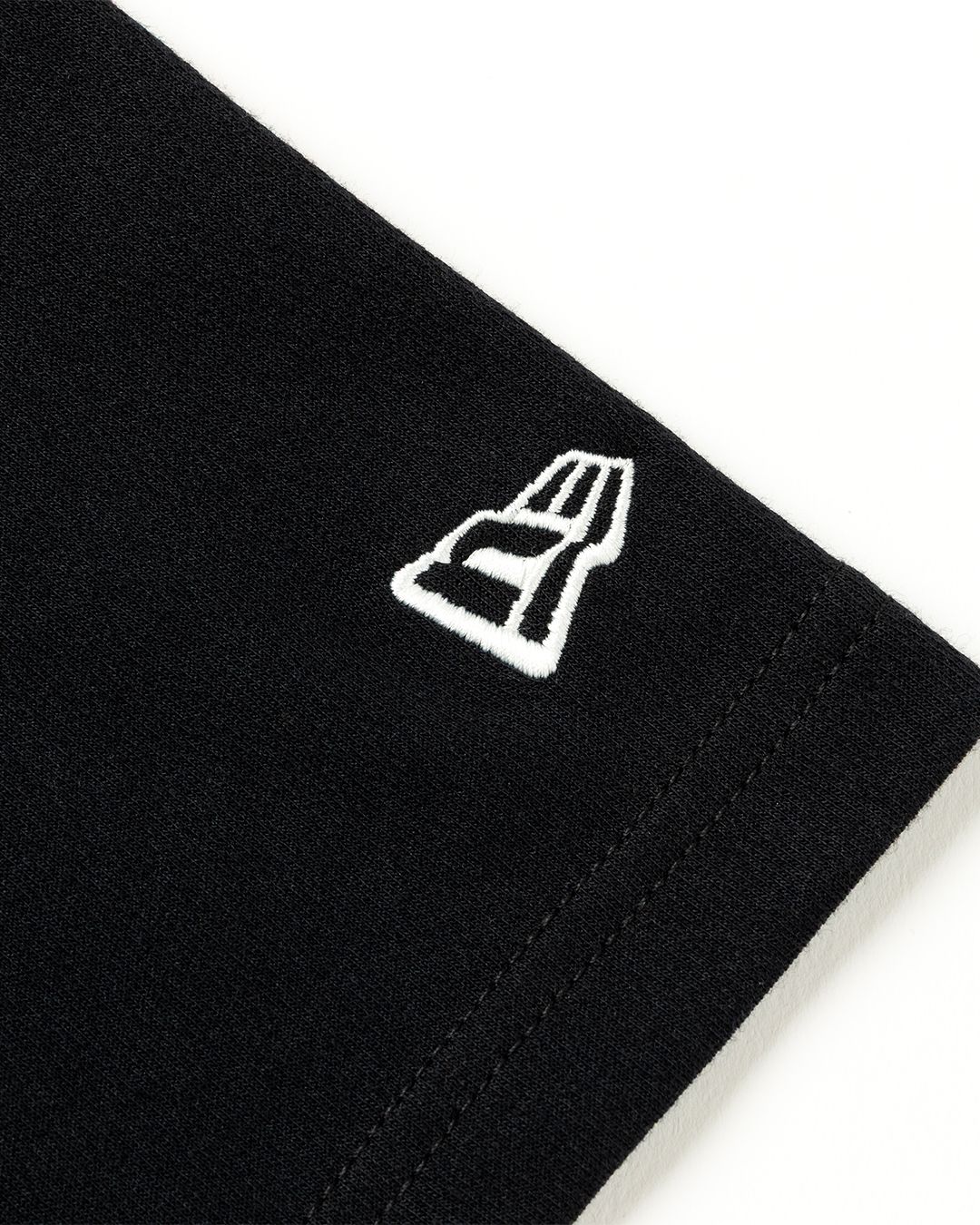 xNEW ERA 半袖Tシャツ