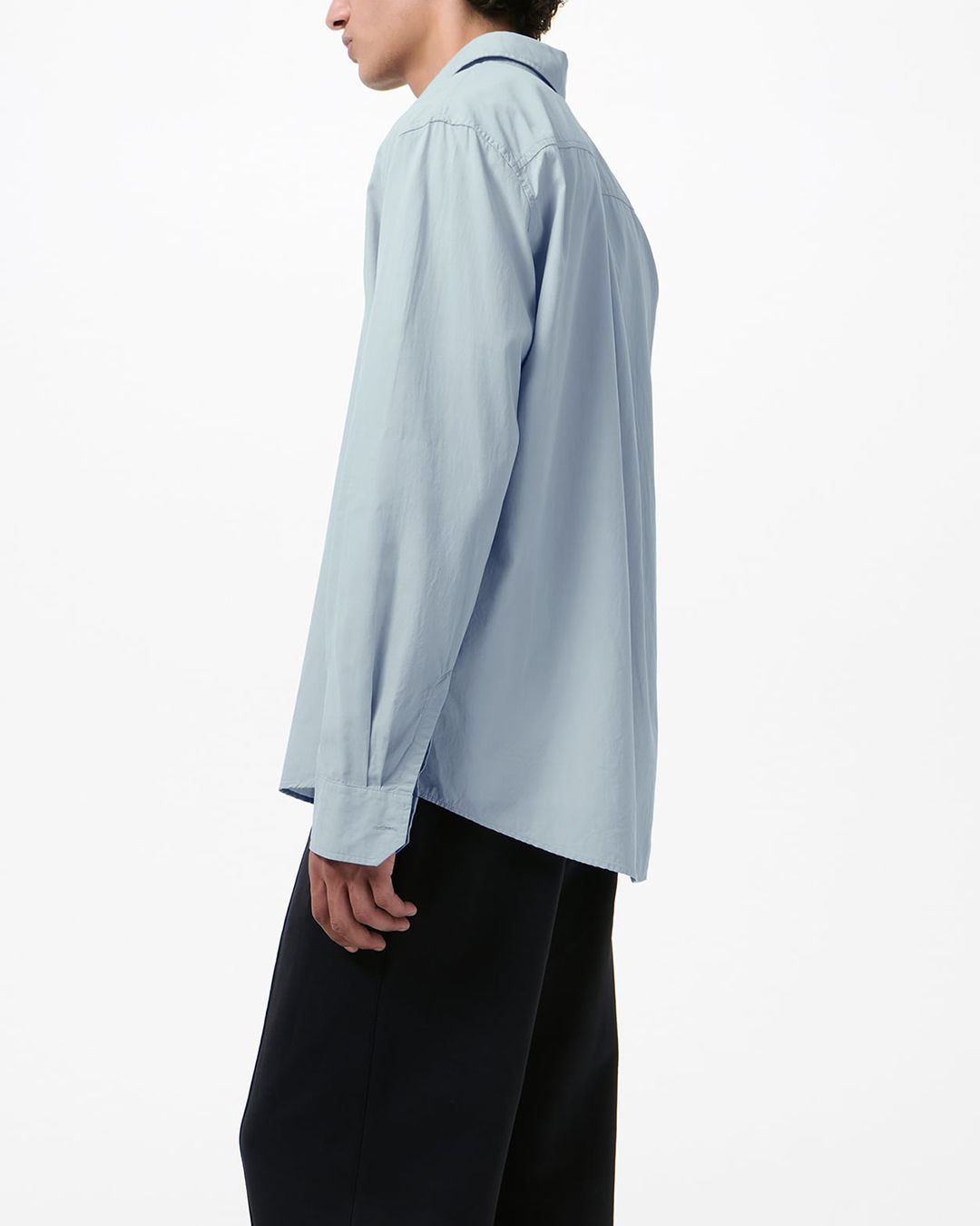 BEYOND SHIRT   Powder Blue Liquid Poplin