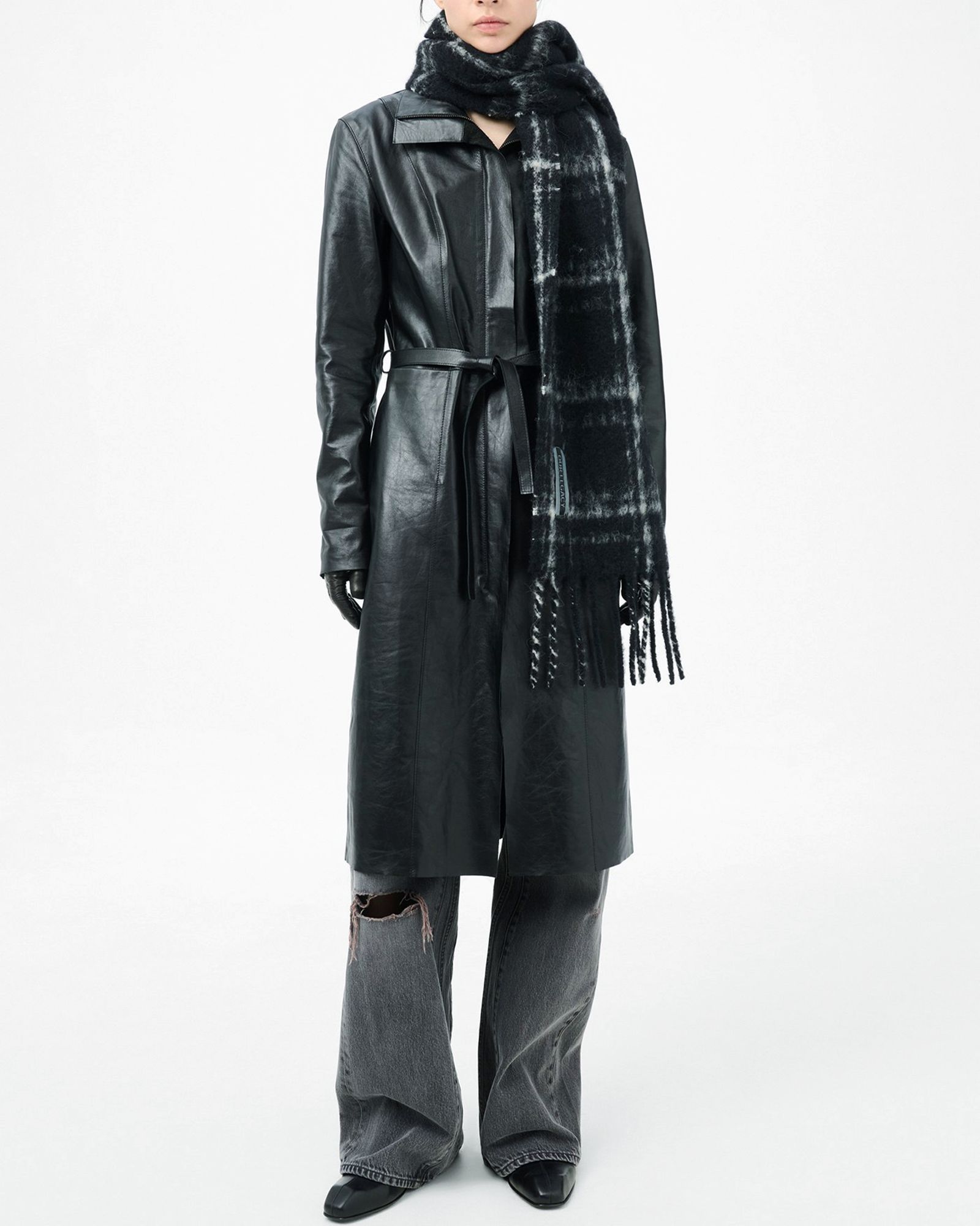 ESTATE SCARF  Black Fuzzy Alpaca Check