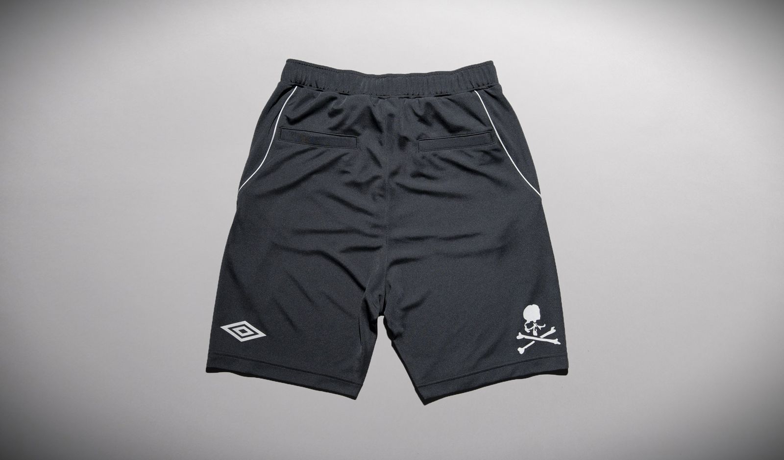 x UMBRO GAME SHORTS