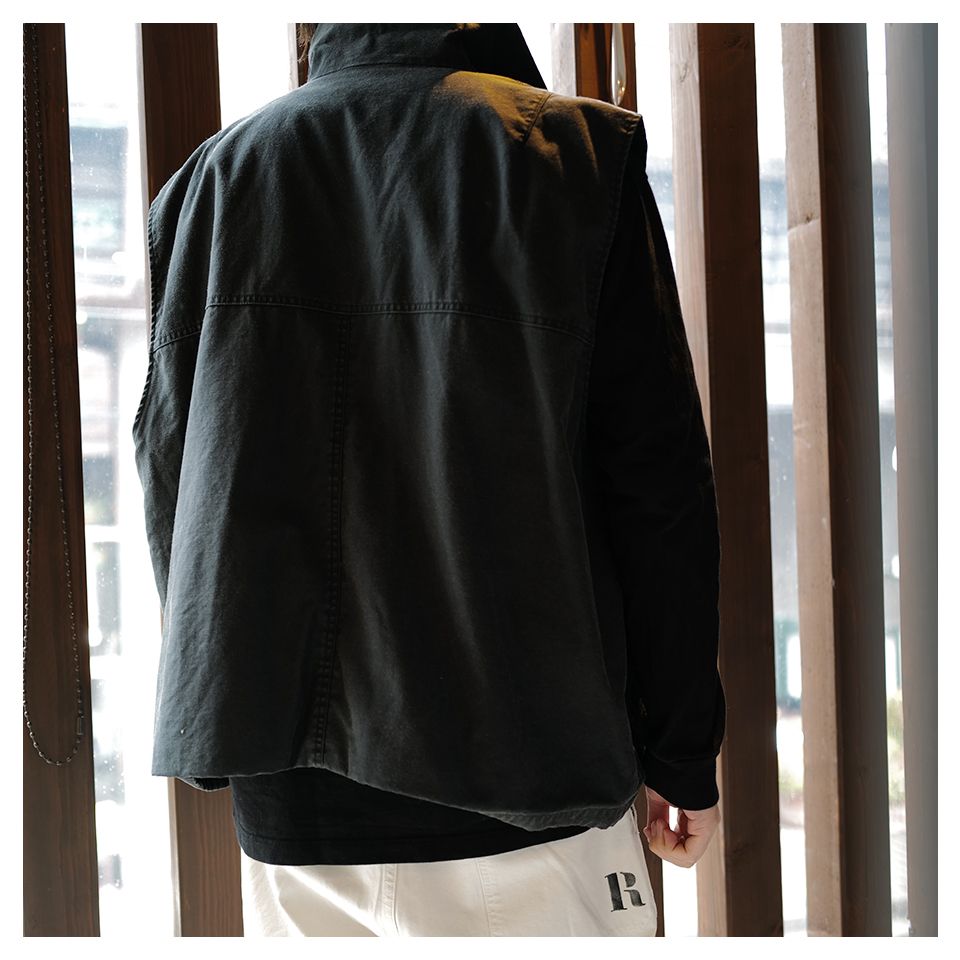 ASYMMETRY POCKET NO SLEAVED JACKET  Black