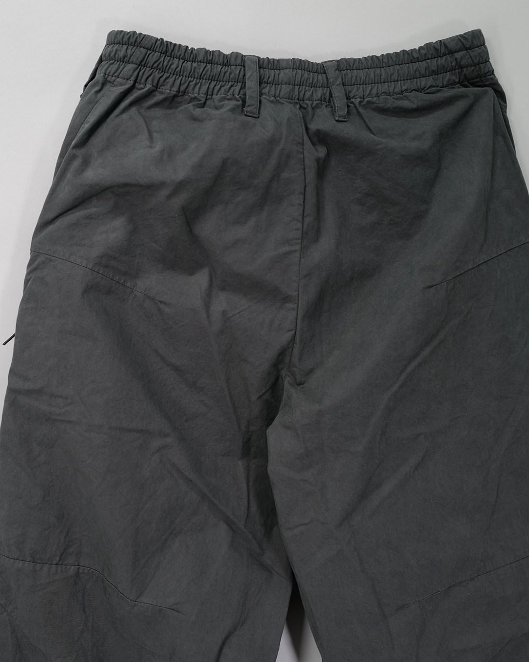 MICRO-REPS LOOSE SEAMLESS PANTS -RAVEN-