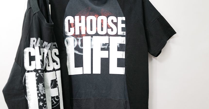 KATHARINE HAMNETT × changes REMAKE T-SHIRT