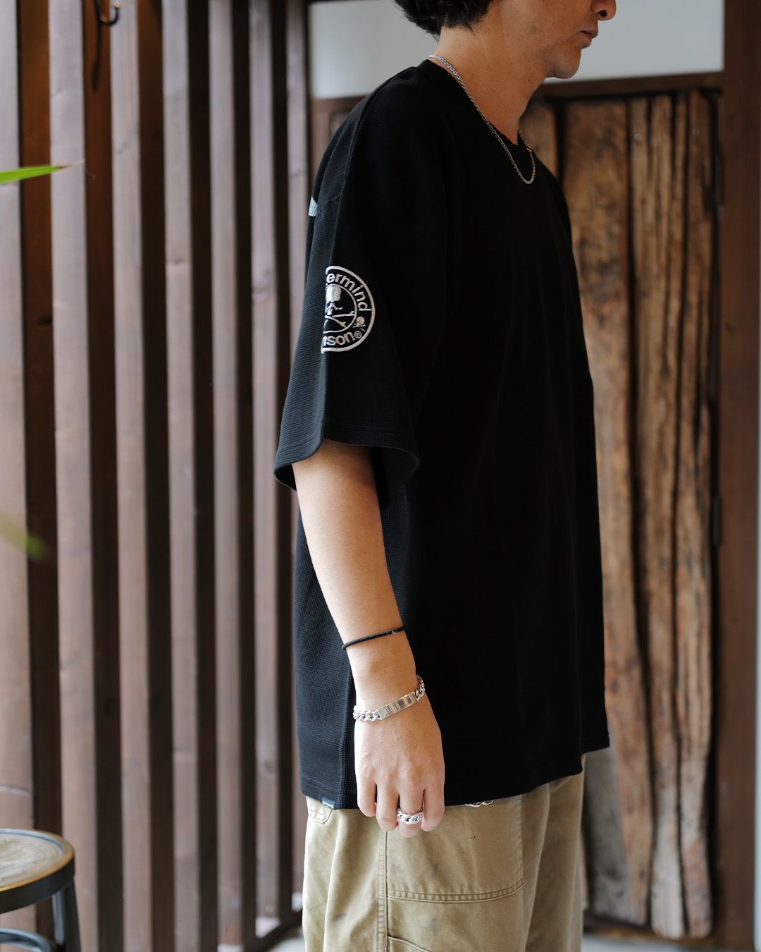 【MASTERMIND WORLD】 xVANSON  THERMAL SS TEE BOXY FIT