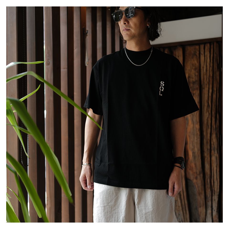 SQ-25SS-ST-07 T-SHIRT  BLACK