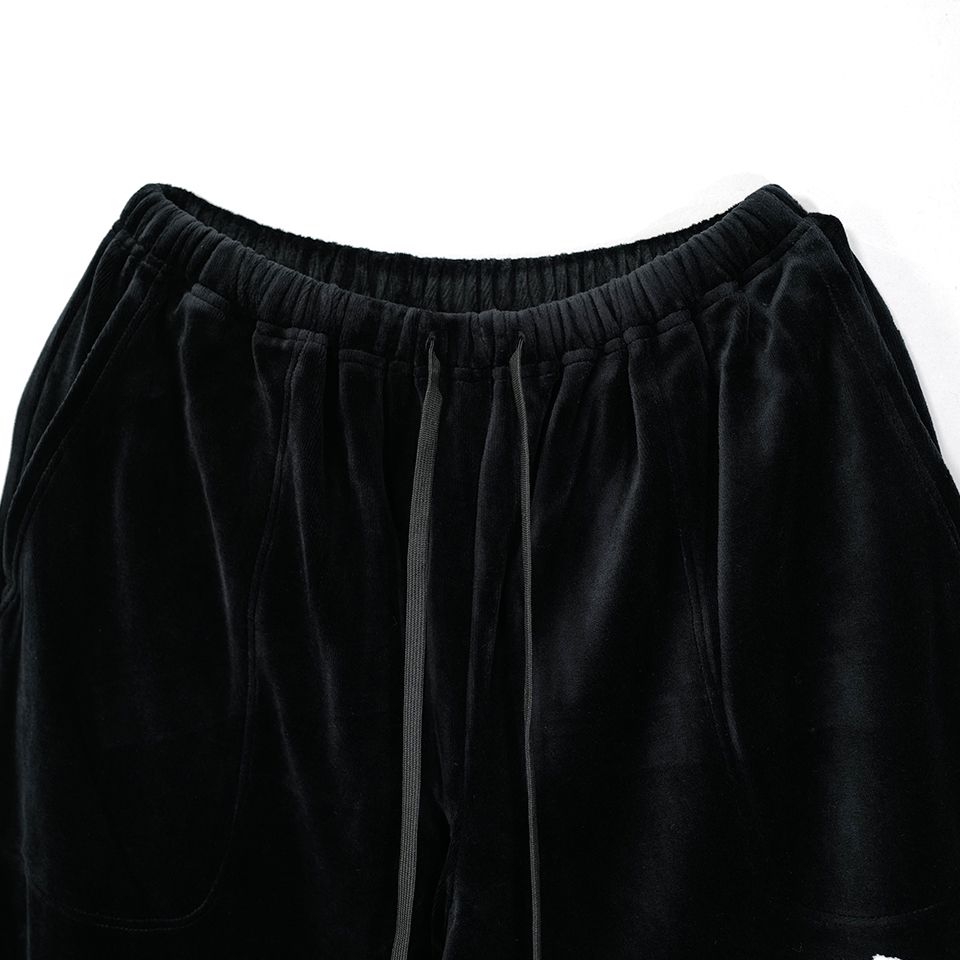 【MASTERMIND WORLD】 VELOUR PANTS  BLACK
