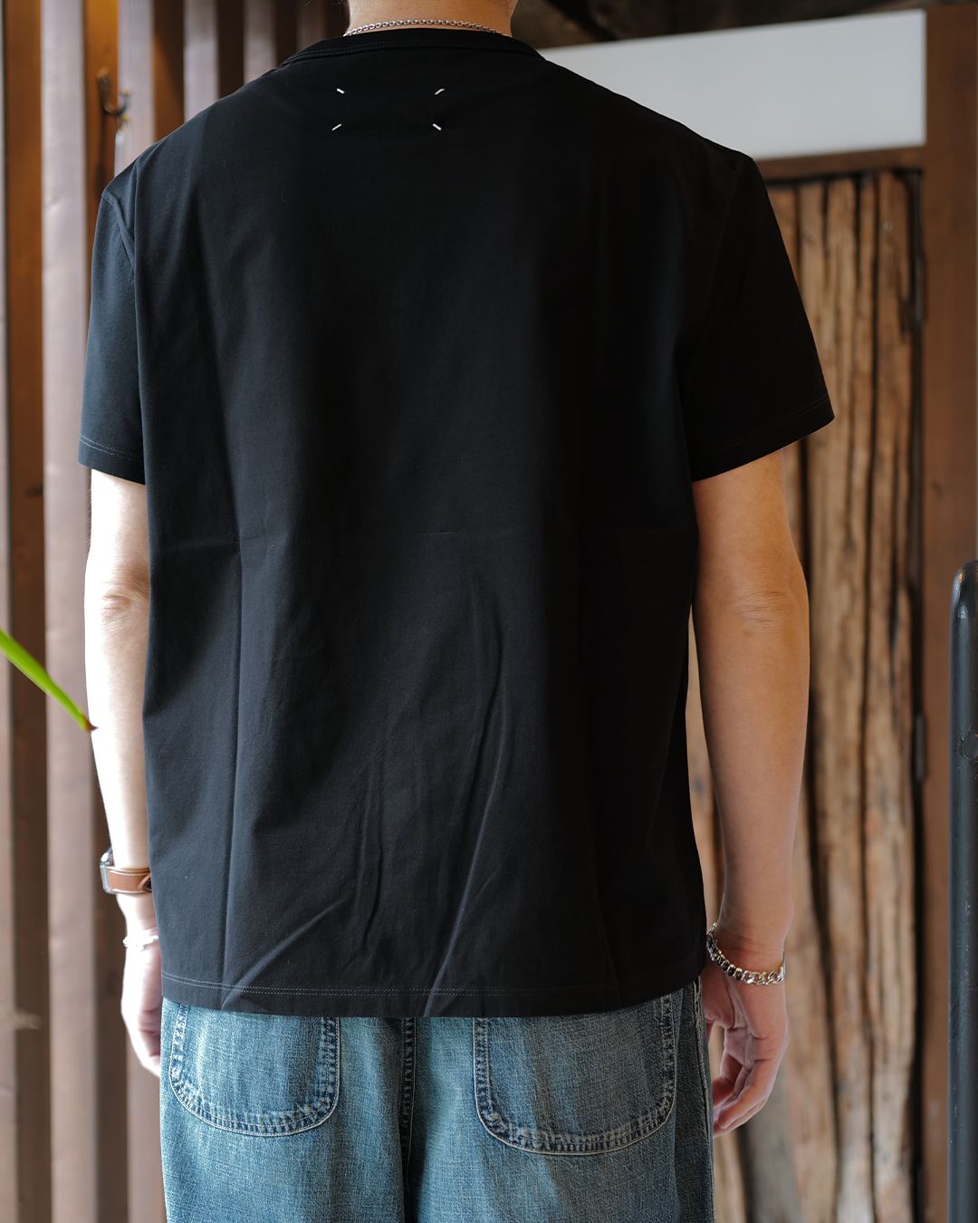ディストーテッド ロゴ Tシャツ