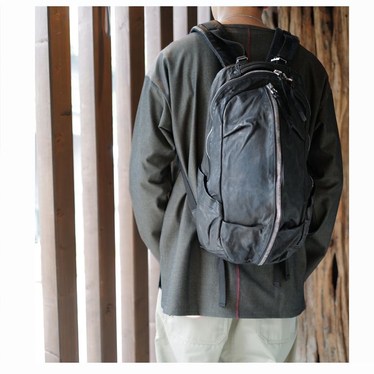 ISAMU KATAYAMA BACKLASH - イタリーショルダー バックパック | River 