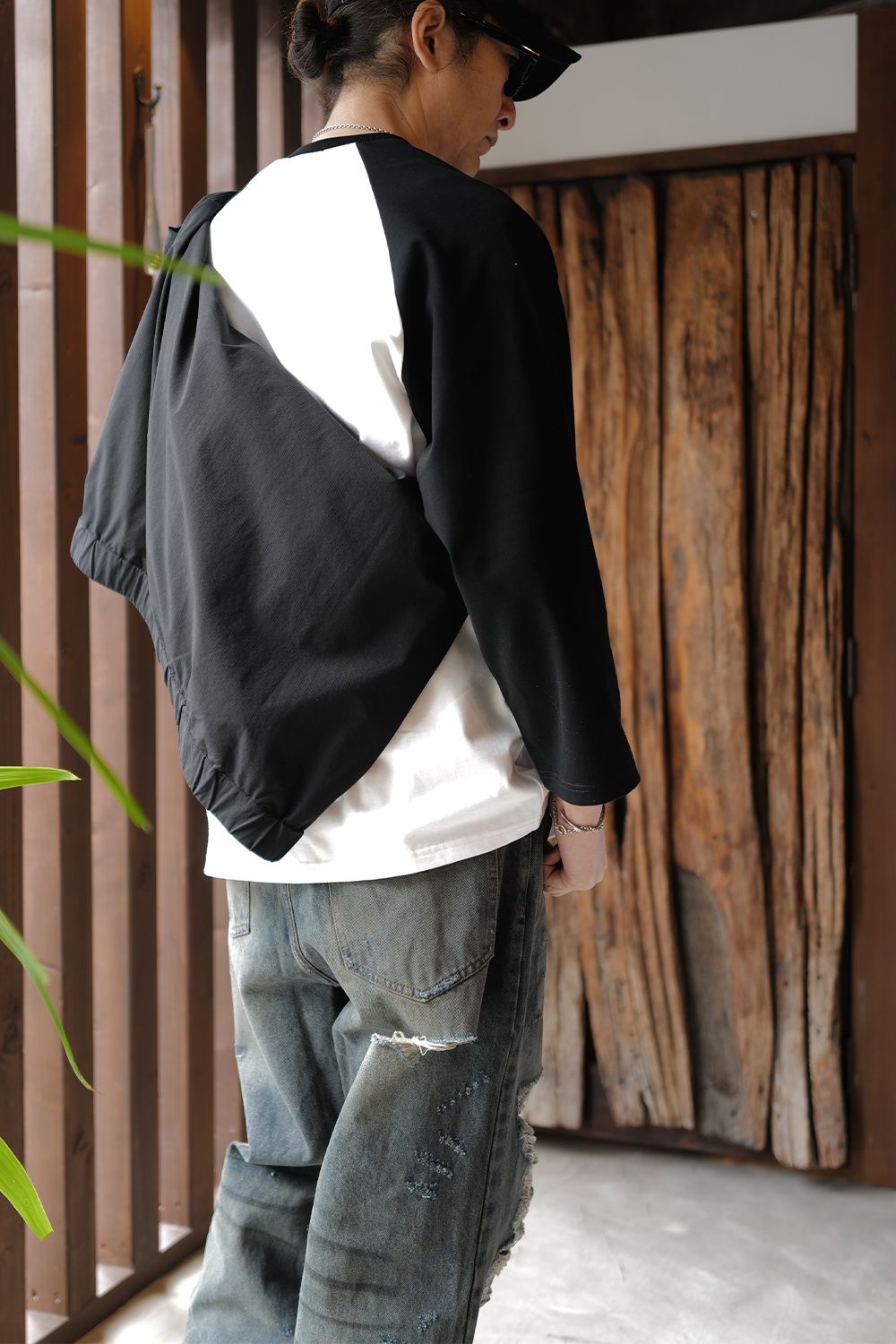 GODSELECTIONXXX -RAGLAN SLEEVE T-SHIRT-