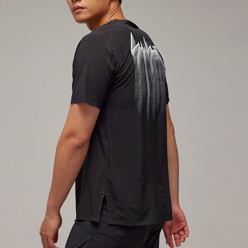 M RUN SS TEE  Black