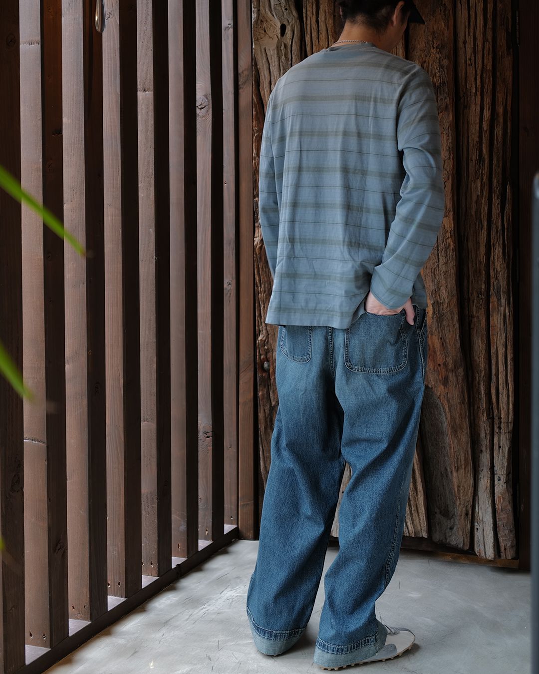 BOX LONGSLEEVE  Spray Fade Ghost Stripe